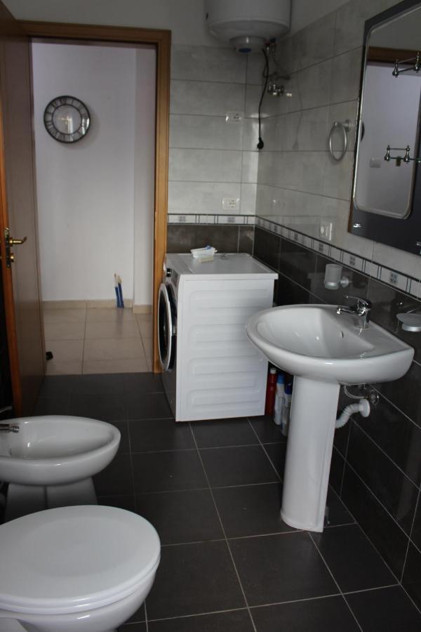 Comfy City Center Apartment Shkodër Exterior foto