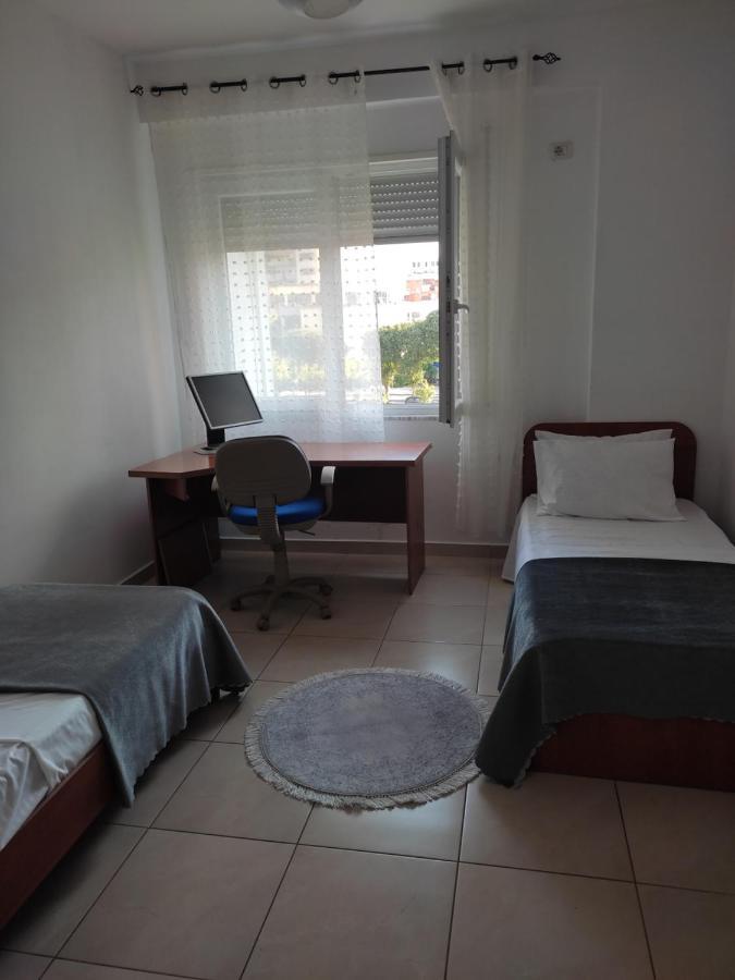 Comfy City Center Apartment Shkodër Exterior foto